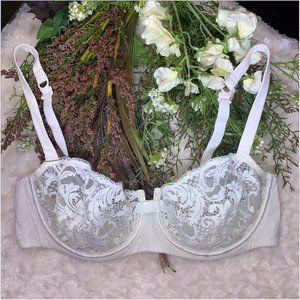 Lou Paris White Lace Underwire Bra 38D EUC